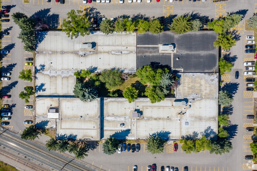 7330 Fisher St SE, Calgary, AB for sale - Aerial - Image 1 of 1