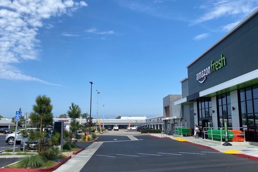 6811-6849 Warner Ave, Huntington Beach, CA for lease - Building Photo - Image 2 of 6