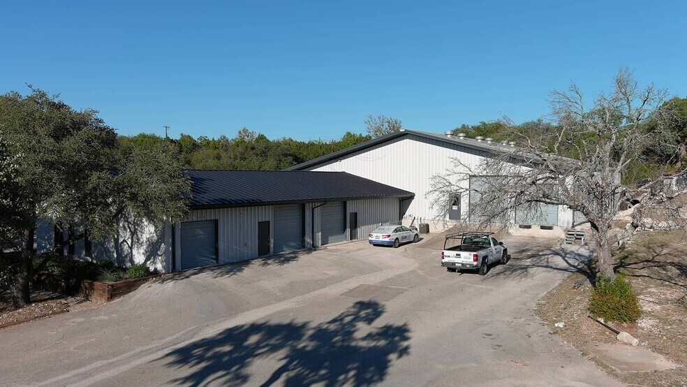 8801 Tara Ln, Austin, TX for lease - Building Photo - Image 2 of 14