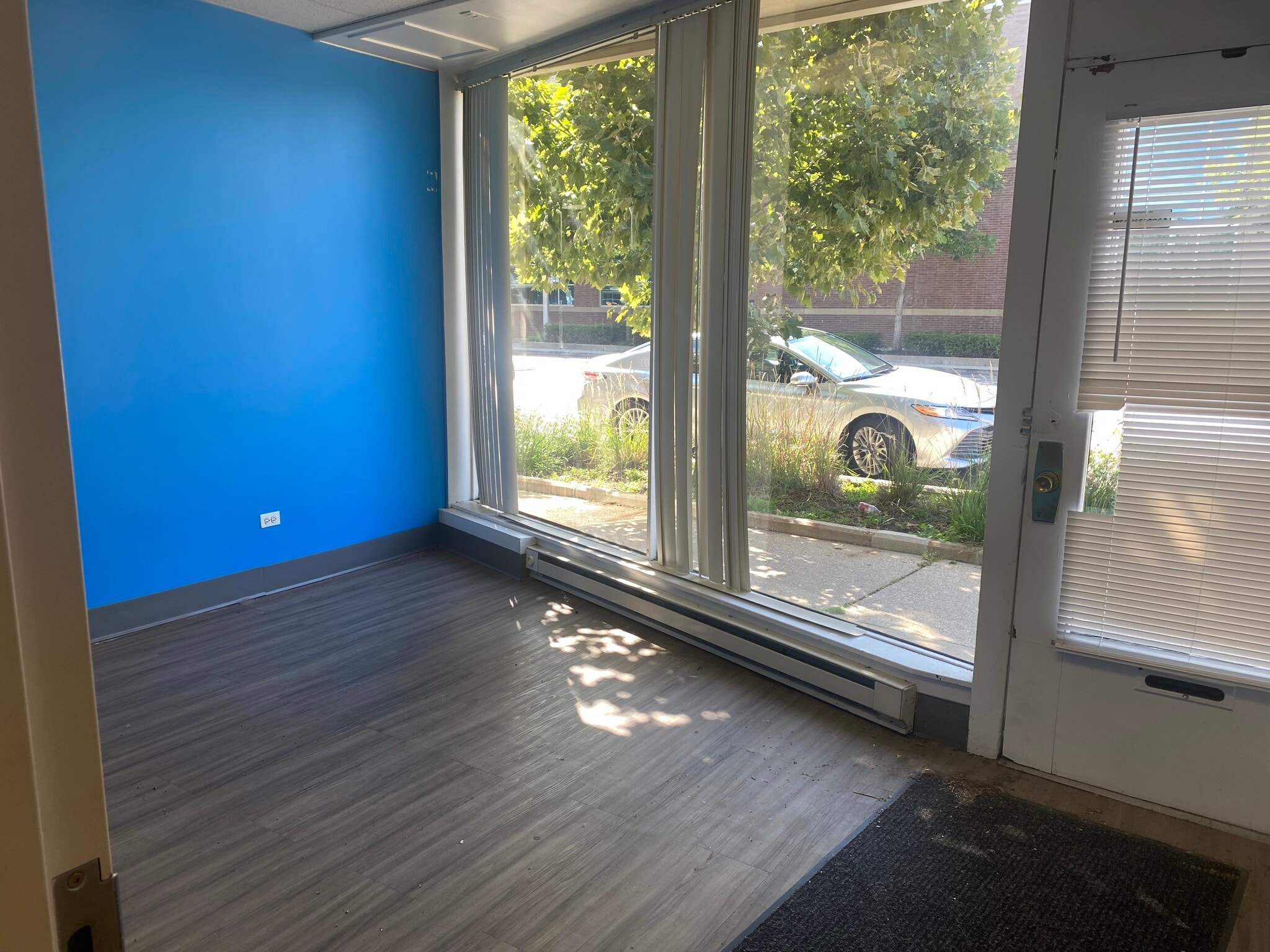 18-22 Lake St, Oak Park, IL for lease Interior Photo- Image 1 of 4