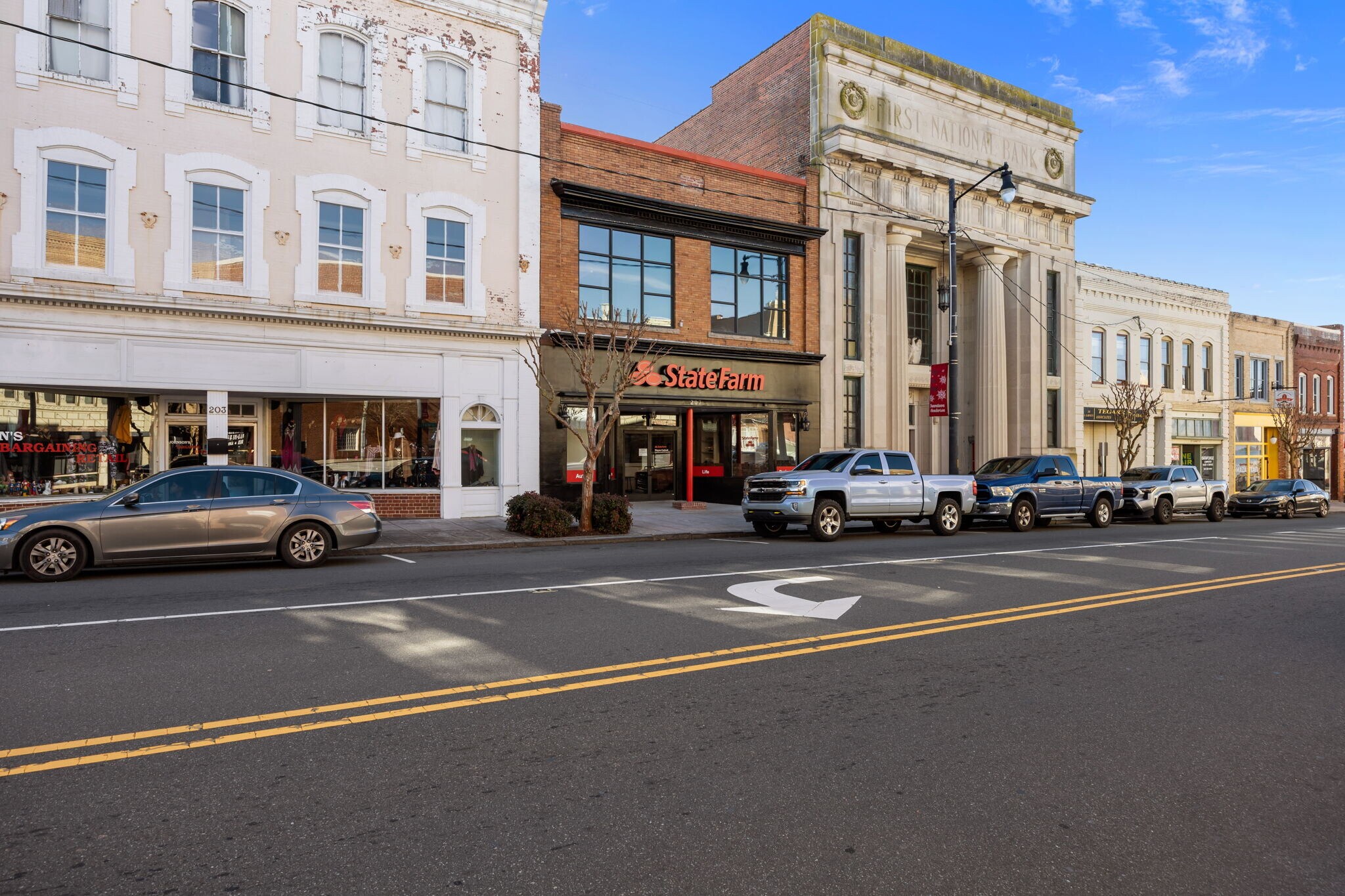207 S Garnett St, Henderson, NC for lease Building Photo- Image 1 of 35