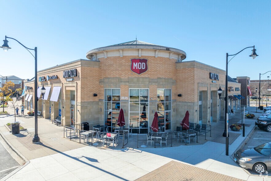 2835 Showplace Dr, Naperville, IL for sale - Primary Photo - Image 1 of 1