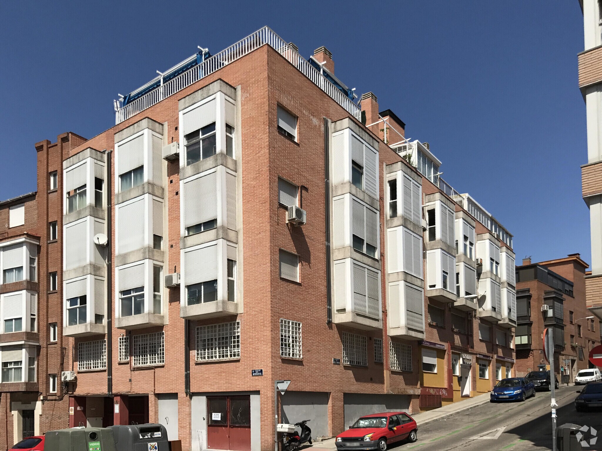 Calle Miosotis, 46 C, Madrid, Madrid for sale Primary Photo- Image 1 of 1