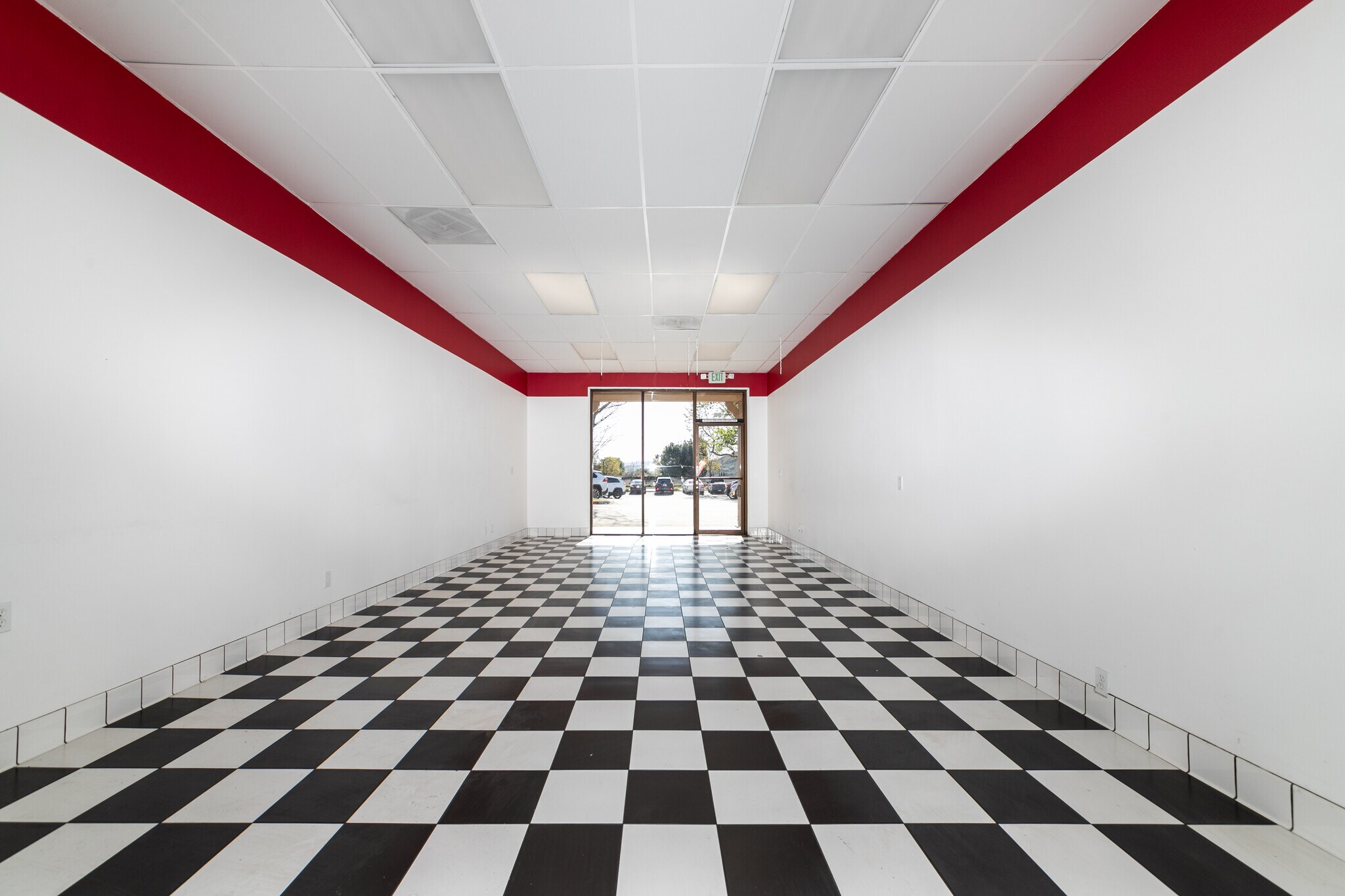 14701-14721 Princeton Ave, Moorpark, CA for lease Building Photo- Image 1 of 3