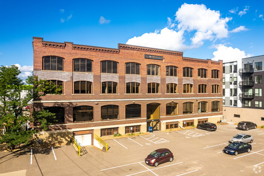 2233 University Ave W, Saint Paul, MN for sale - Primary Photo - Image 1 of 1