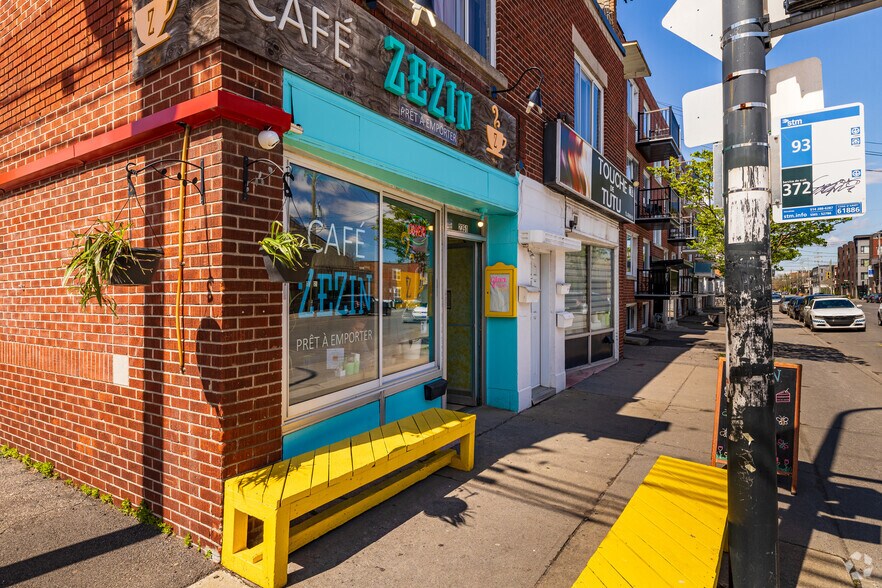 2351-2357 Rue Jean-Talon E, Montréal, QC for sale - Building Photo - Image 2 of 2