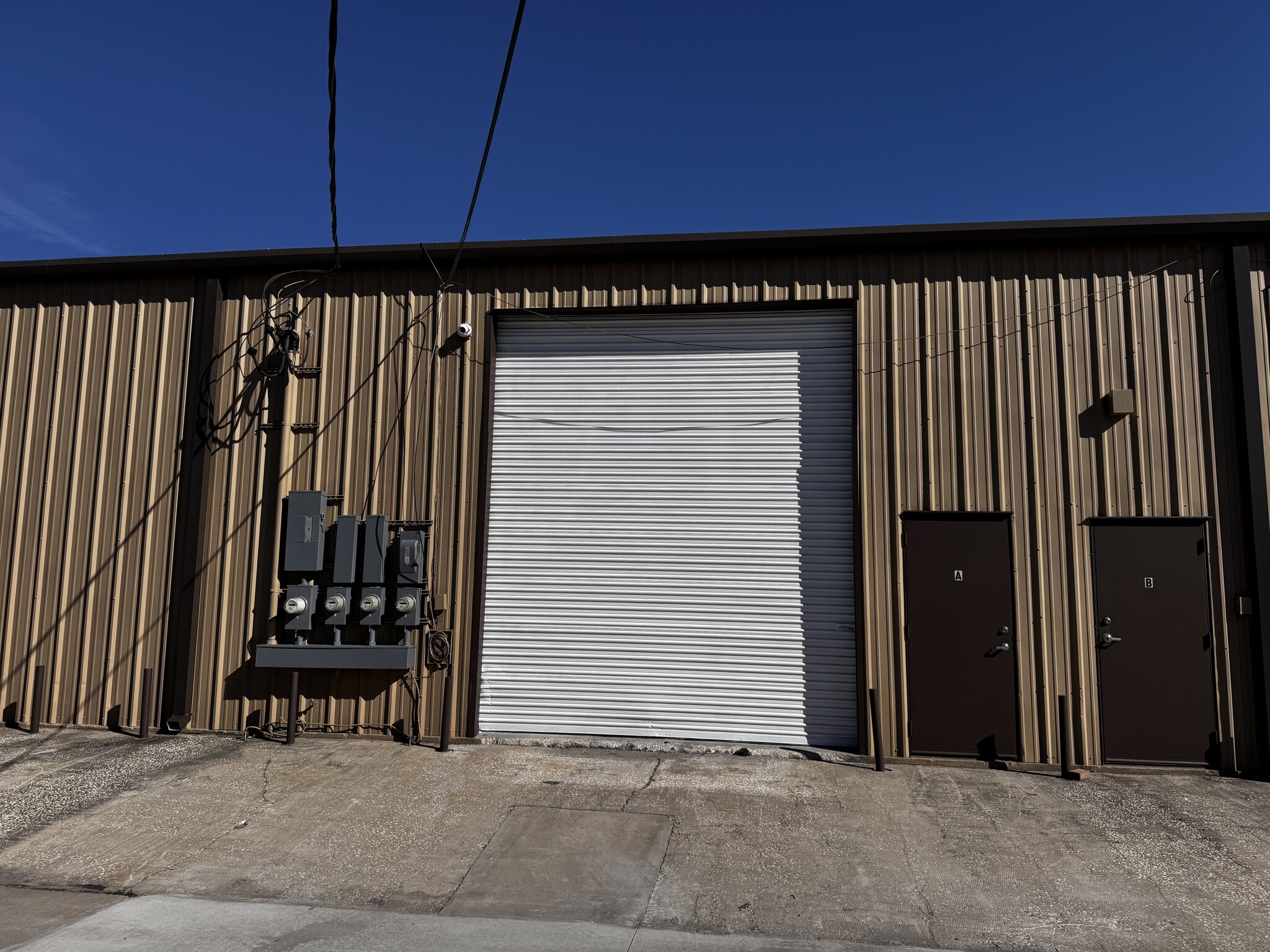 4169 Hillsborough Ave, Tampa, FL for lease Building Photo- Image 1 of 4