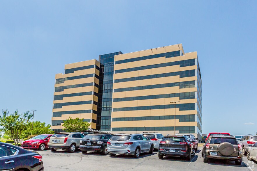 5800 W 10th St, Little Rock, AR for sale - Primary Photo - Image 1 of 1