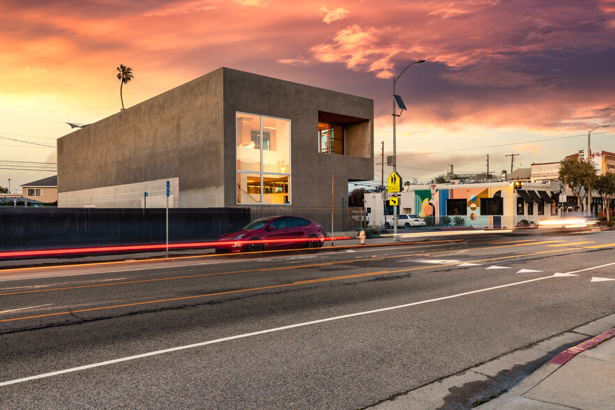 1015 Abbot Kinney Blvd, Venice, CA for sale - Building Photo - Image 3 of 45