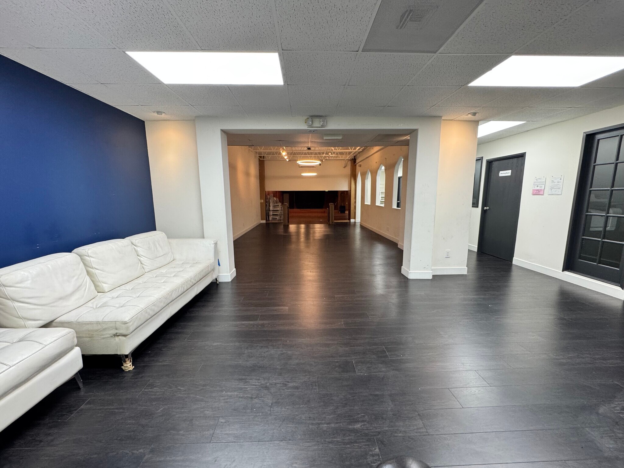 1418 N Main St, Santa Ana, CA for lease Interior Photo- Image 1 of 11