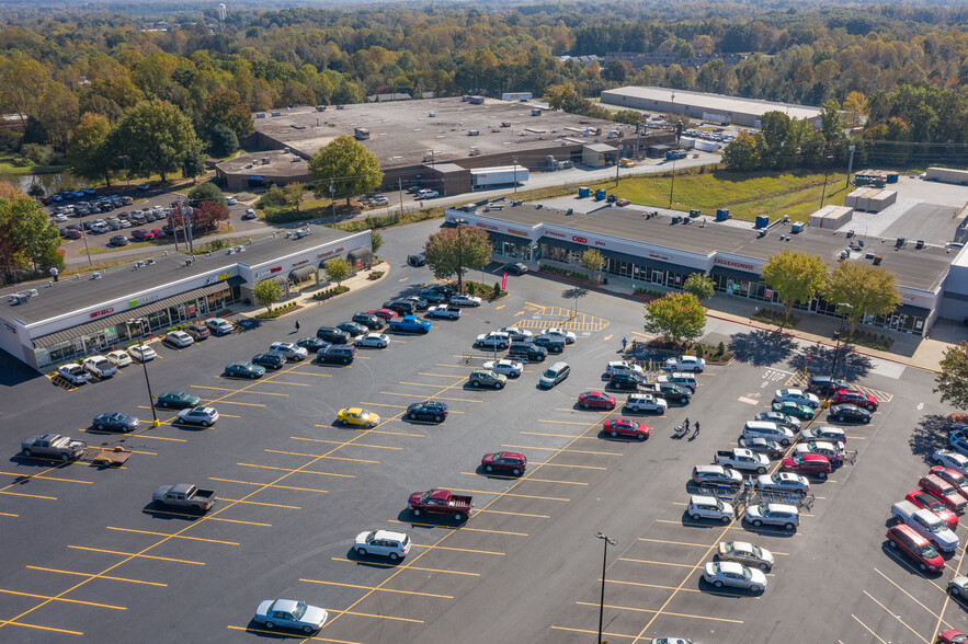 1003-1021 High Point St, Randleman, NC for lease - Building Photo - Image 2 of 7