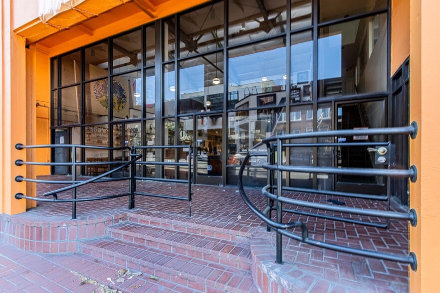 1545-1555 Pacific Ave, San Francisco, CA for lease - Building Photo - Image 3 of 5