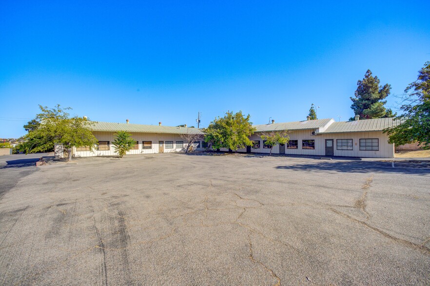 2432 Spring St, Paso Robles, CA for sale - Building Photo - Image 2 of 70