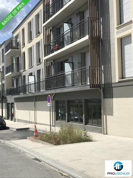Retail in Compiègne for sale - Building Photo - Image 2 of 8