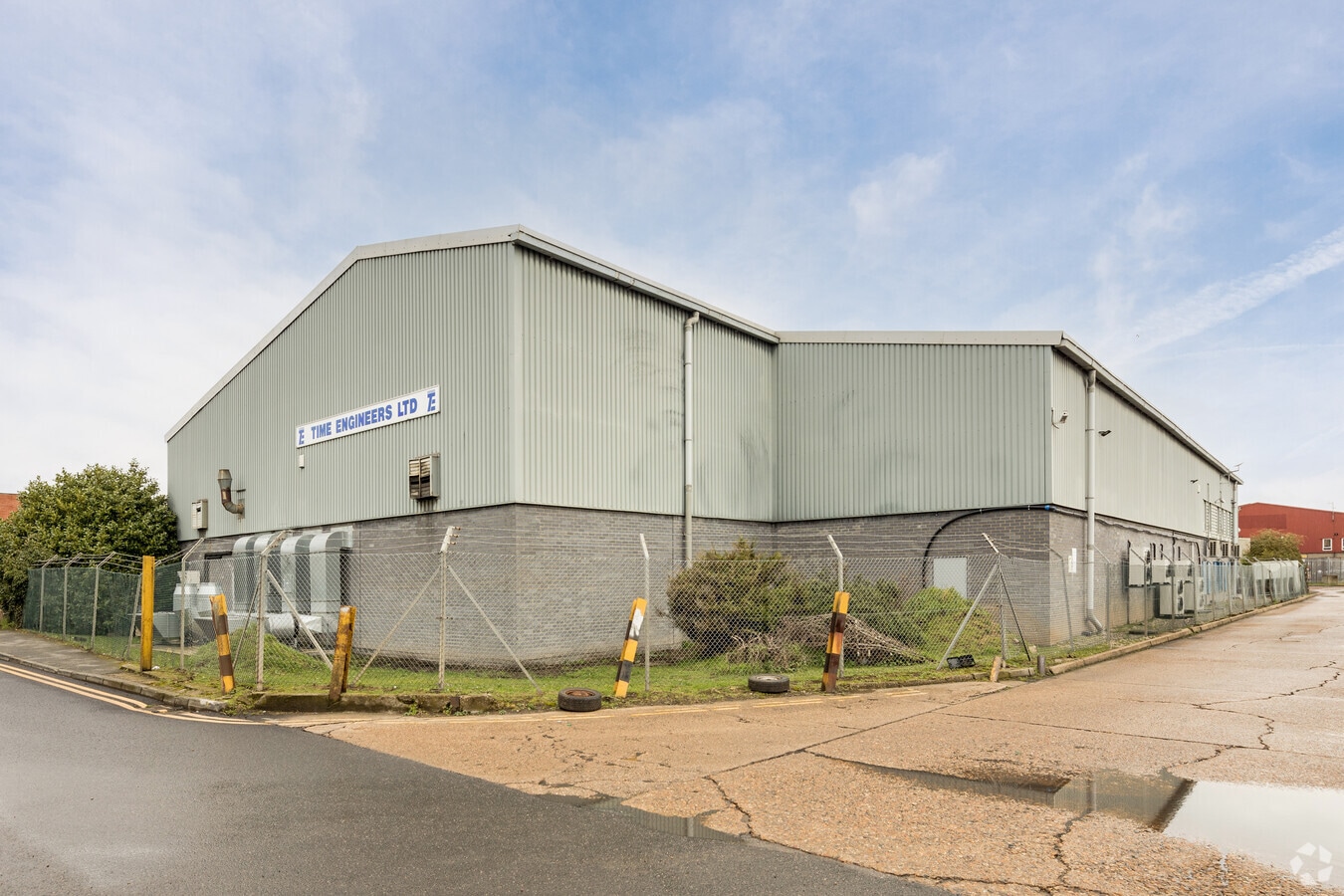 Manor Way, Rainham, RM13 8RH