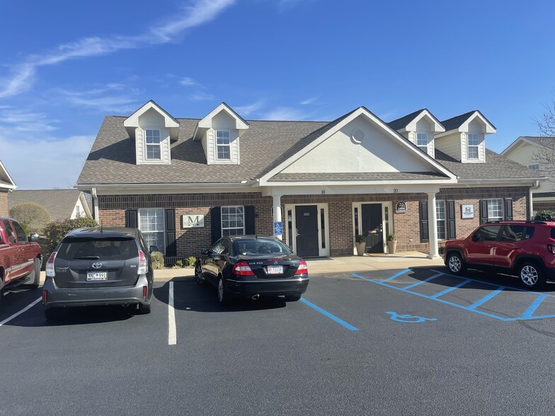 18-20 Parkway Commons Way, Greer, SC for sale - Building Photo - Image 2 of 8
