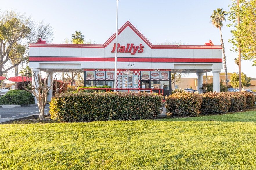 2310 W Cleveland Ave, Madera, CA for sale - Building Photo - Image 1 of 11