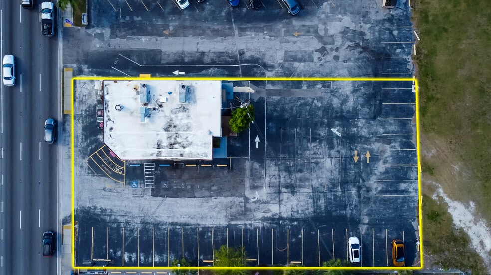 3090 34th St N, Saint Petersburg, FL for sale - Building Photo - Image 3 of 32