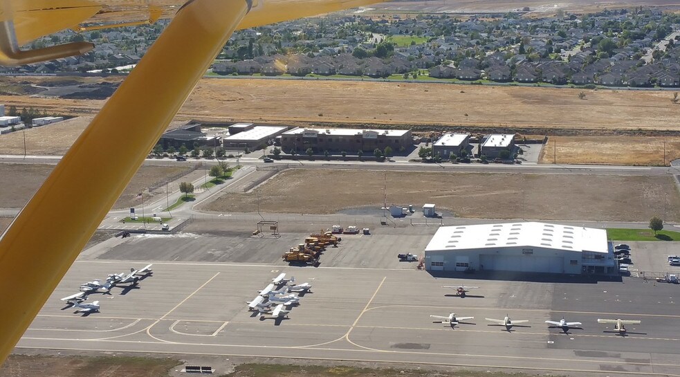 7272 Airport Rd, West Jordan, UT for sale - Building Photo - Image 1 of 1