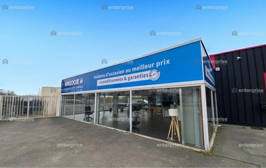 Retail in Beauvais for lease - Building Photo - Image 3 of 6