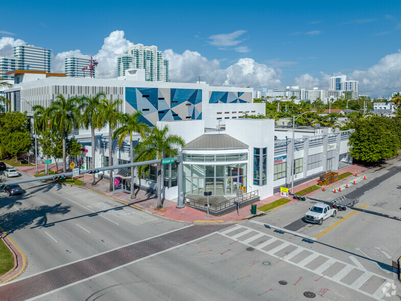 1011 5th St, Miami Beach, FL for lease - Building Photo - Image 1 of 9