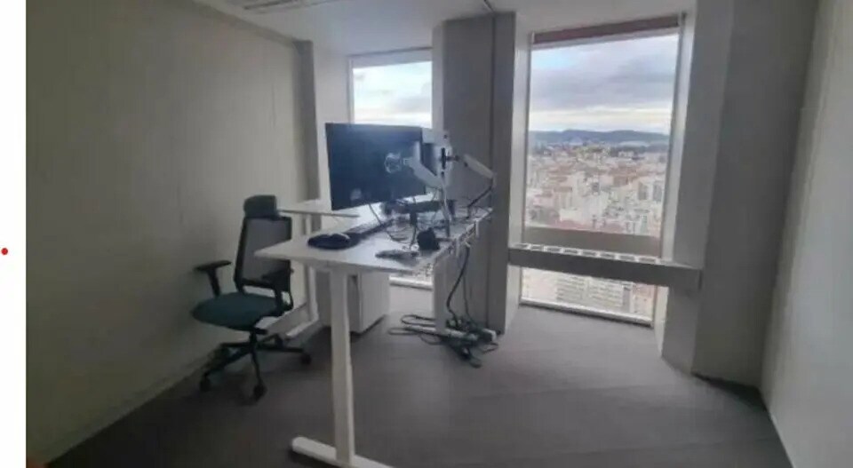 Office in Lyon for lease - Interior Photo - Image 3 of 168