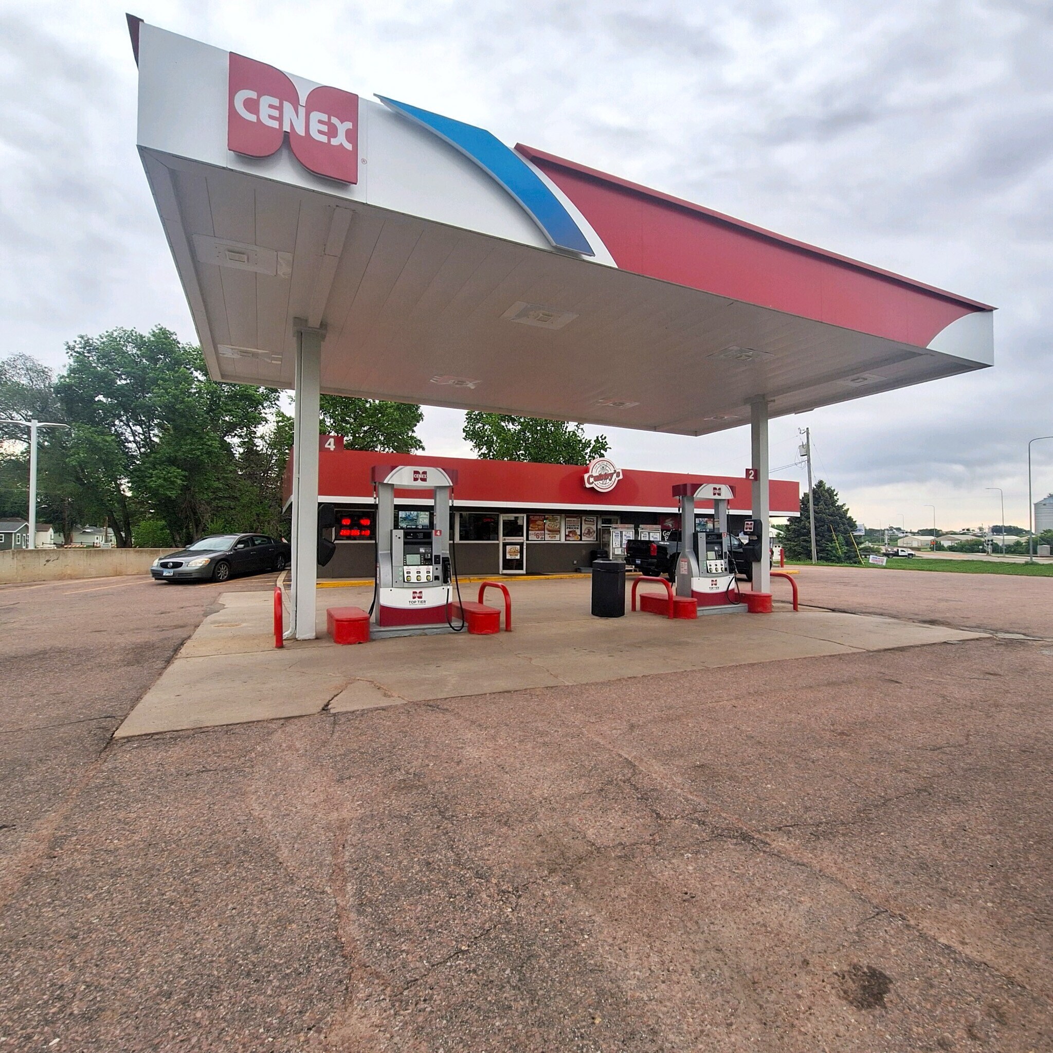 220 N Highway 115, Dell Rapids, SD for sale Primary Photo- Image 1 of 1