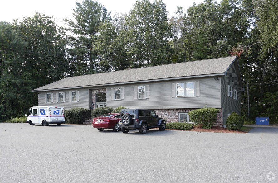 1 Manor Pky, Salem, NH 03079