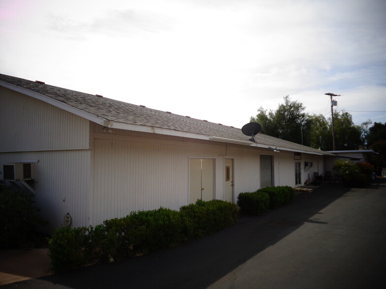 28560 Lilac Rd, Valley Center, CA for lease - Building Photo - Image 2 of 5