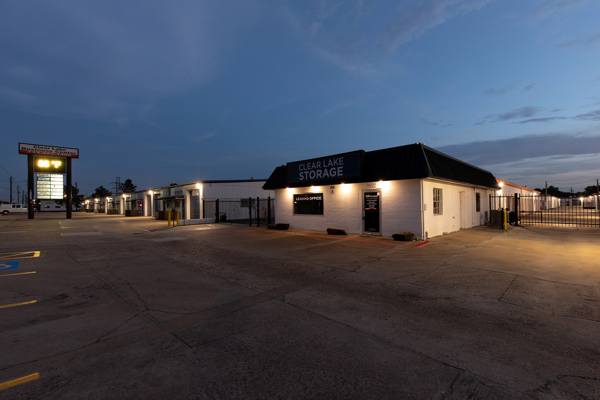 15502 Highway 3, ster, TX 77598 Flex for Lease