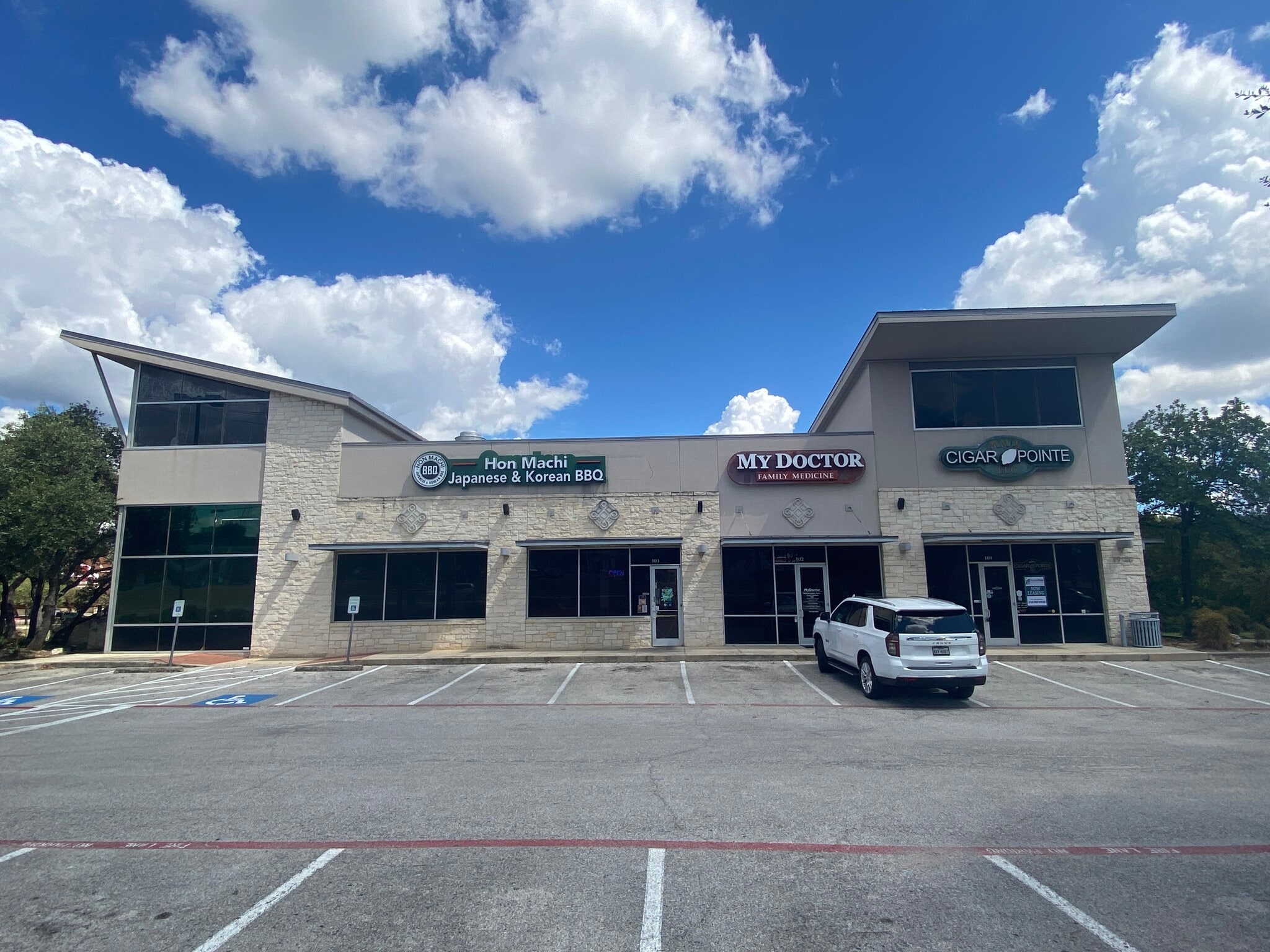 19186 Huebner Rd, San Antonio, TX for lease Building Photo- Image 1 of 9