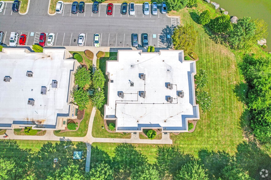 2540 Arrowood Rd, Charlotte, NC for sale - Building Photo - Image 3 of 4