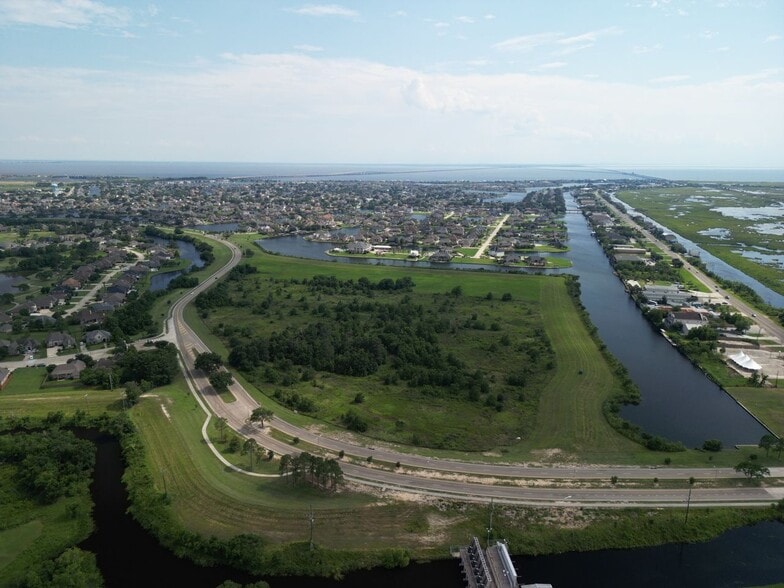 0 Oak Harbor Bl Oak Harbor Blvd, Slidell, LA for sale - Building Photo - Image 2 of 21