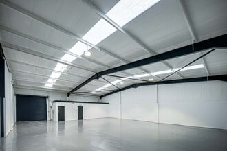 Kimberley Way, Rugeley for lease Interior Photo- Image 2 of 2