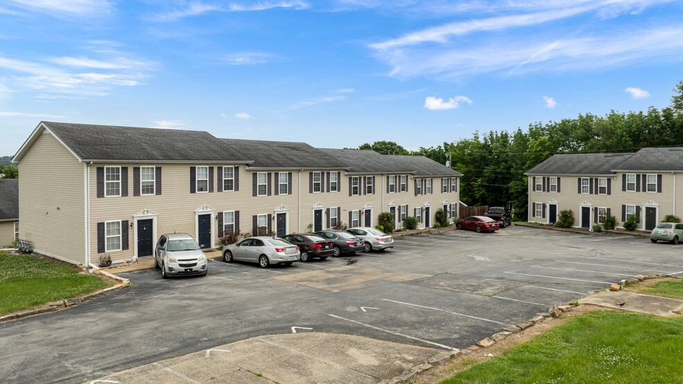 1960 Stonehenge Ave, Bowling Green, KY for sale - Primary Photo - Image 1 of 1