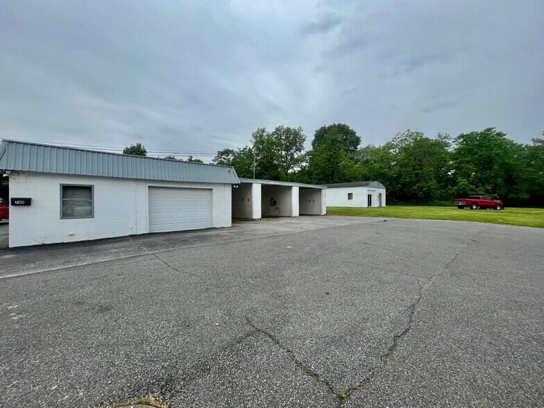 700 W 10th St, Metropolis, IL for sale - Primary Photo - Image 1 of 1