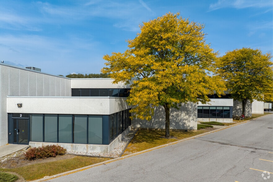 45 Mural St, Richmond Hill, ON for lease - Building Photo - Image 3 of 6