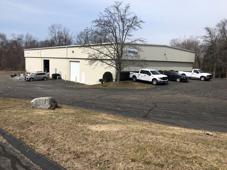 145 N Benson Rd, Middlebury, CT 06762