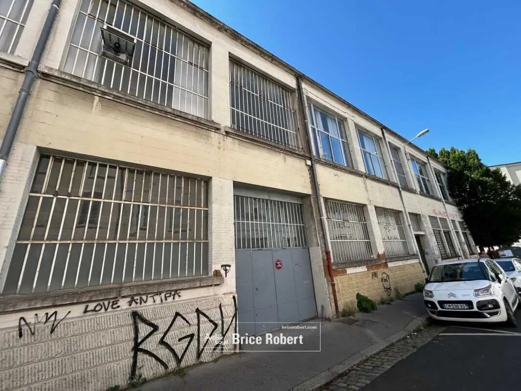 Office in Lyon for lease Building Photo- Image 1 of 7