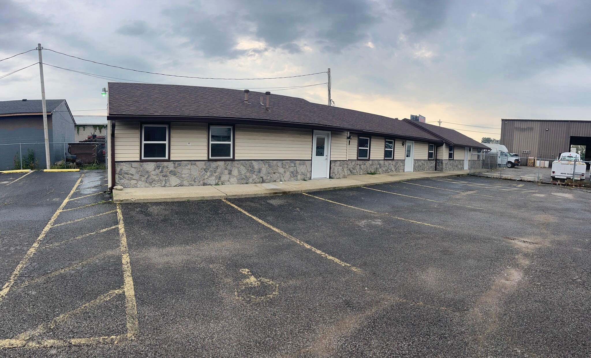 1112 Ulrich Ave, Louisville, KY for lease Building Photo- Image 1 of 21