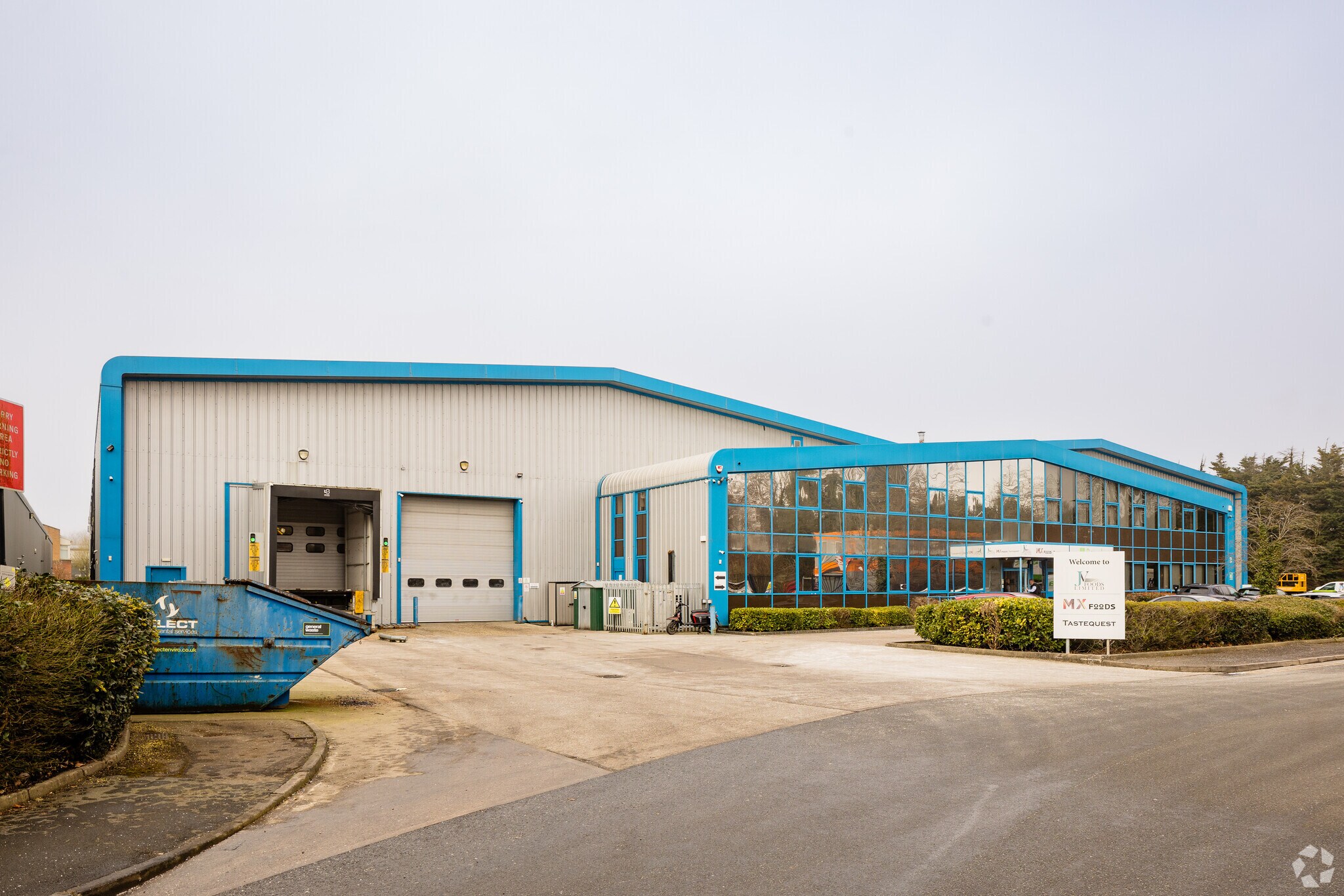 Exeter Way, Reading for sale Primary Photo- Image 1 of 1