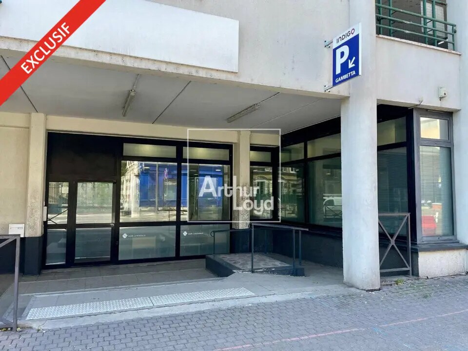 Office in Melun for lease Building Photo- Image 1 of 8