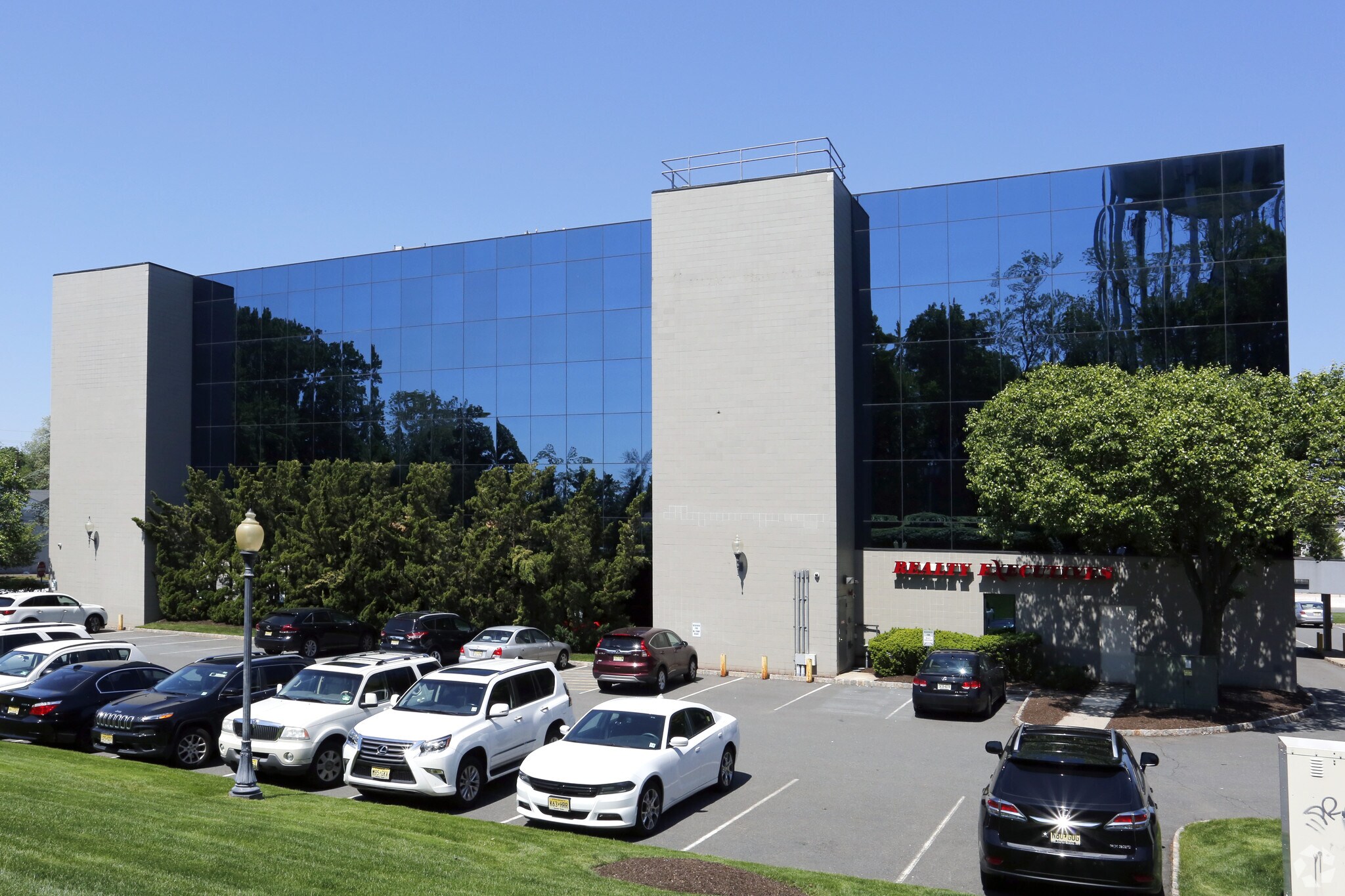 1501 Hamburg Tpke, Wayne, NJ 07470 McBride Corporate Real Estate