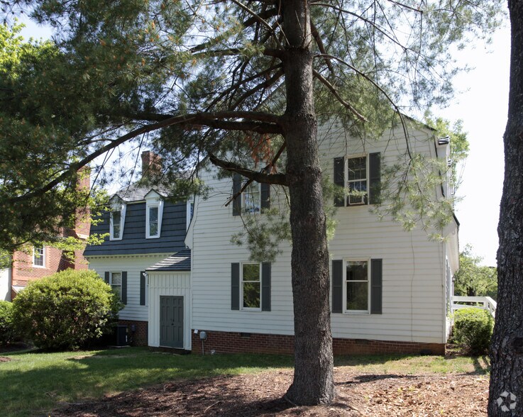 701 N Courthouse Rd, Richmond, VA for sale - Building Photo - Image 3 of 5