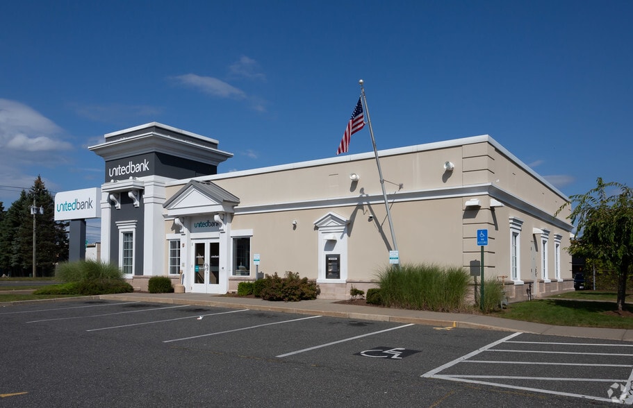 1355 Boston Rd, Springfield, MA for sale - Building Photo - Image 2 of 2