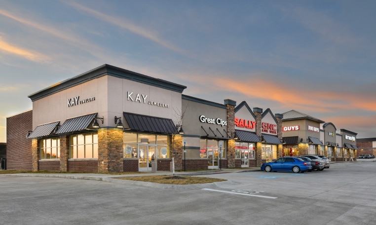 460-475 Cabela Dr, Triadelphia, WV for lease - Primary Photo - Image 1 of 8