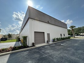 9,600 SF Warehouse Condo For Lease - Warehouse