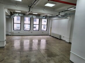 64 W 48th St, New York, NY for lease Interior Photo- Image 1 of 5