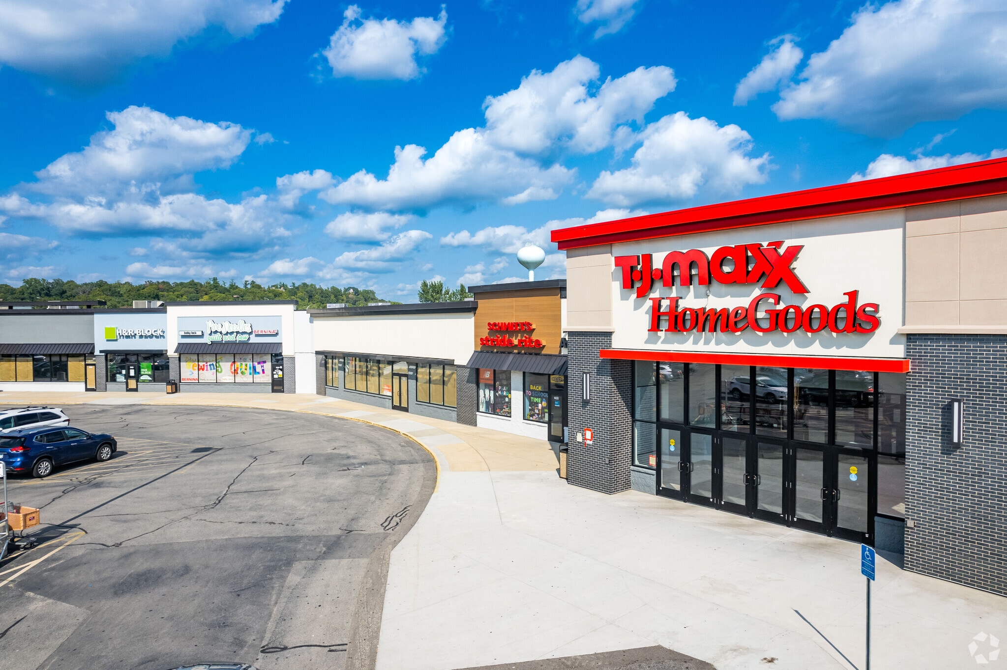 1290-1300 Salem Rd SW, Rochester, MN for lease Building Photo- Image 1 of 16