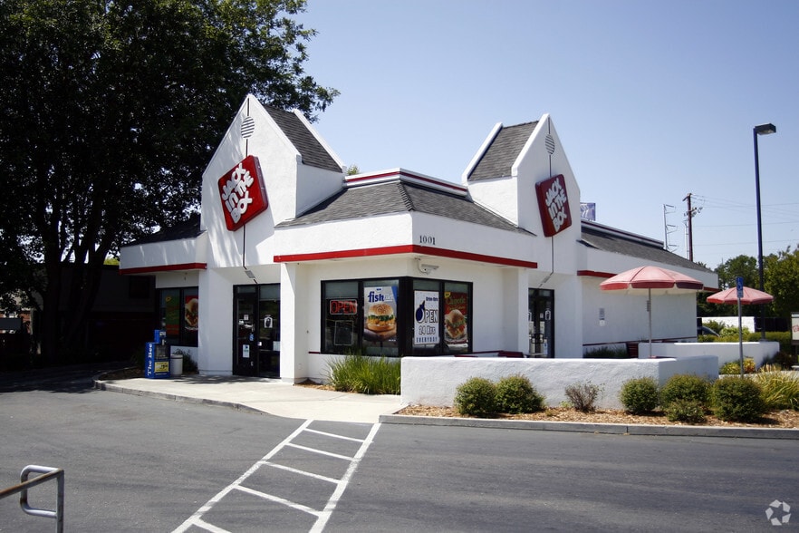 1001 Howe Ave, Sacramento, CA for lease - Building Photo - Image 3 of 9